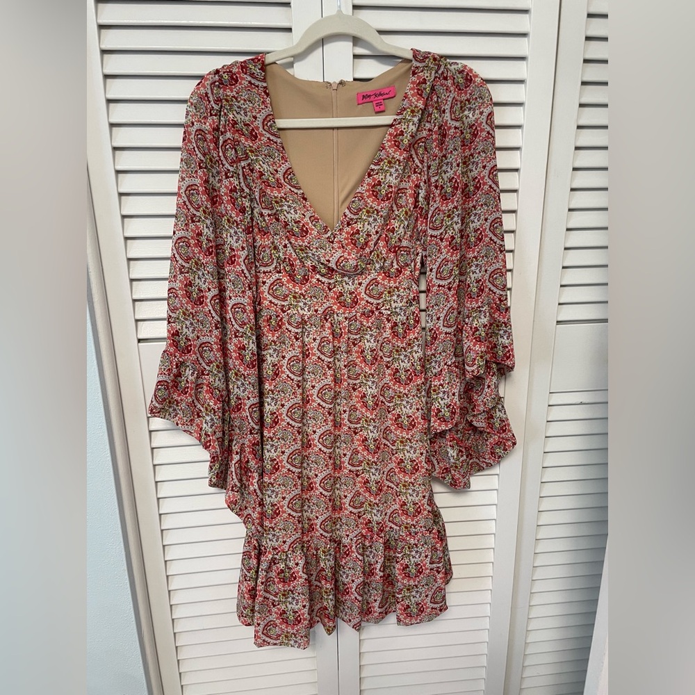 Adorable Betsy Johnson dress very pretty colors